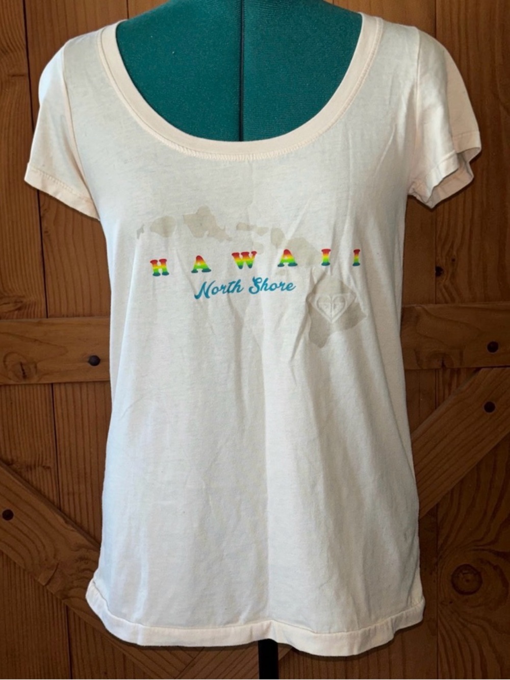 NWOT Roxy Hawaii North Shore Rainbow Surf Graphic Tee Medium
